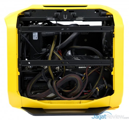 Hands-On Review Corsair Graphite 380T: Casing Gaming Mini-ITX Premium 10 Corsair Graphite 380T review 15