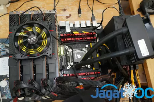 Hands-on 4-Way AMD Radeon R9 290X dengan MSI X99S XPOWER AC 21 DSC00241s