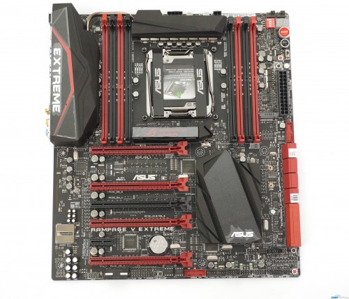 Preview ASUS Rampage V Extreme: Motherboard X99 *High-RES, klik gambar untuk memperbesar