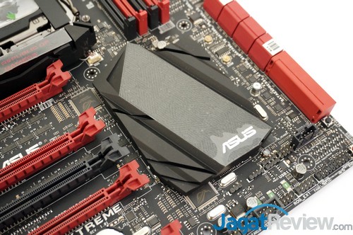 Preview ASUS Rampage V Extreme: Motherboard X99 DSC08545