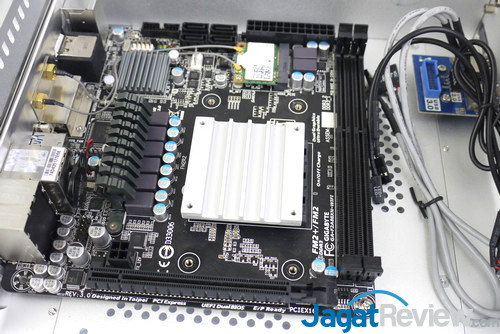 Review Streacom FC8 Evo: Casing Mini-ITX untuk PC Fanless 18 StreacomFC8Evo_52