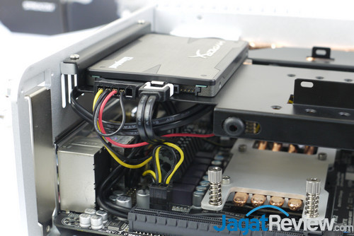 Review Streacom FC8 Evo: Casing Mini-ITX untuk PC Fanless 30 StreacomFC8Evo_65
