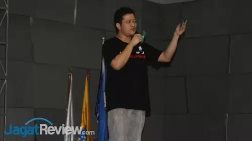 Perkenalan Teknologi Terkini di Techno Update Univ. Multimedia Nusantara 4 Techno Update AMD - 09