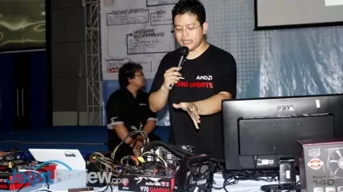 Perkenalan Teknologi Terkini di Techno Update Univ. Multimedia Nusantara 5 Sistem pendingin yang baik, seperti penggunaan watercooling AIO Cooler Master Nepton 140, akan membantu mengeluarkan potensi dari APU.