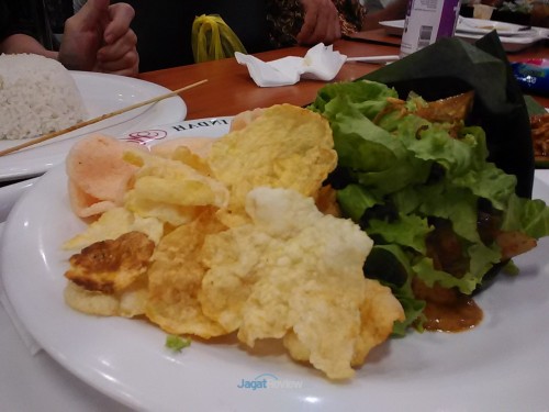 Review Xiaomi Redmi 1s: Smartphone Android Kencang dengan Harga Murah 5 Hasil Kamera Depan Indoor