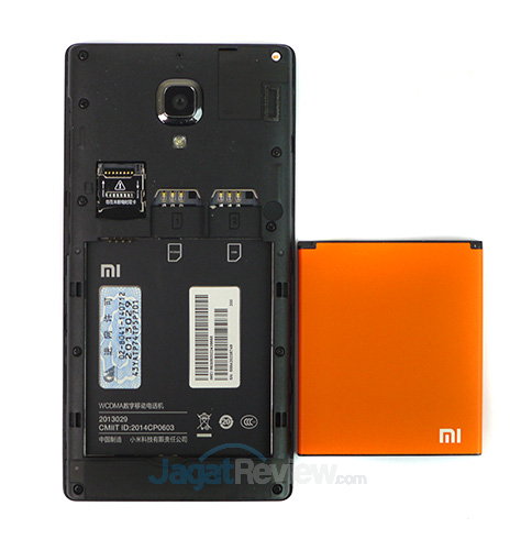 Review Xiaomi Redmi 1s: Smartphone Android Kencang dengan Harga Murah 14 Xiaomi Redmi 1S - Sisi Dalam