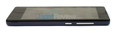 Review Xiaomi Redmi 1s: Smartphone Android Kencang dengan Harga Murah 12 Xiaomi Redmi 1S - Sisi Kanan