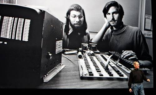 Komputer Pertama Apple Laku Terjual US$ 905.000 2 apple 1