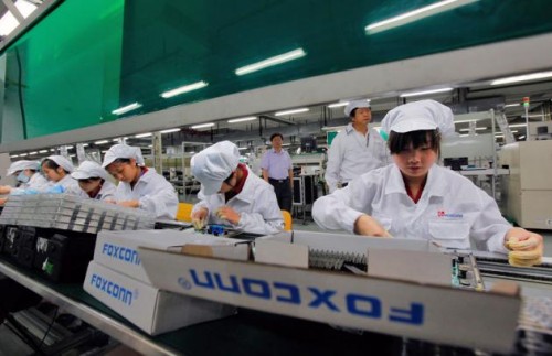 Foxconn Butuh Banyak Buruh Merakit iPhone 6 1 foxconn 2