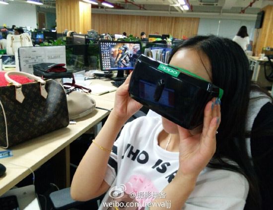 Oppo Siapkan Perangkat Virtual Reality? 1 oppo vr headset