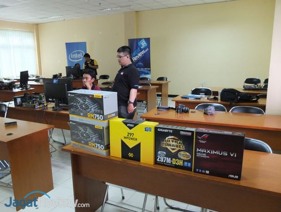 AOCT 2014 Audition - Bandung: 2 Tim Terbaik Peraih Silver Ticket 7 AOCT 2014 Audition Bandung