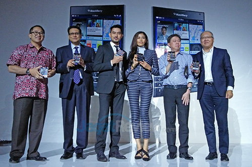 Blackberry Passport Resmi Diluncurkan di Indonesia 1 Blackberry Passport - Launch
