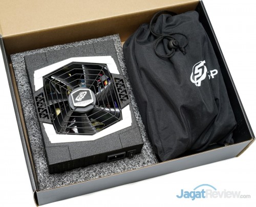 Hands-On FSP AURUM PT 1200 Watt: PSU Seri Tertinggi dari FSP 6 FSP Aurum 1200W 7