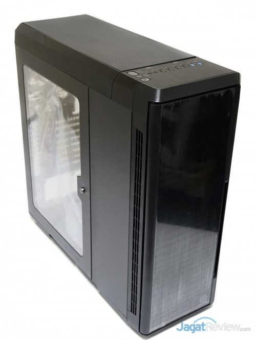 Preview Casing Full-Tower Thermaltake Urban T81 4 Thermaltake Urban T81 2