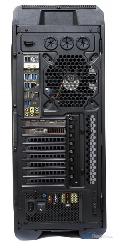 Hands-On Review Thermaltake Urban T81: Casing Full-Tower High-End 11 Thermaltake Urban T81 69
