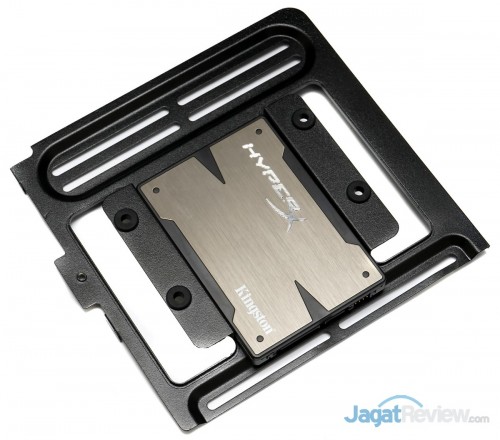 Hands-On Review Thermaltake Urban T81: Casing Full-Tower High-End 5 Thermaltake Urban T81 74