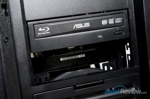 Hands-On Review Thermaltake Urban T81: Casing Full-Tower High-End 13 Thermaltake Urban T81 82