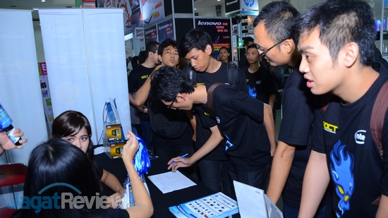 AOCT 2014 The Final Battle: Peserta Babak Final 8 AOCT 2014 The Final Battle Day 5 01