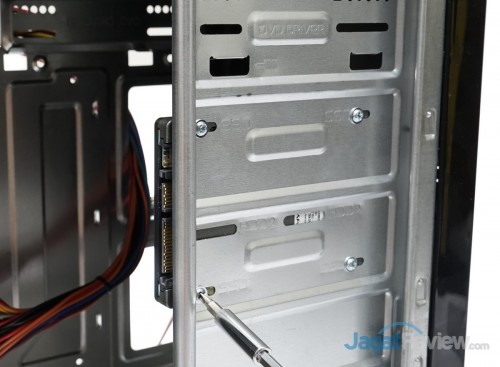 Review PowerLogic Futura Neo XV100: Casing Murah Dibawah Rp. 200.000 2 PowerLogic Futura NEO XV 100 30