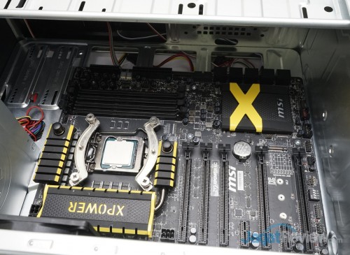 Review PowerLogic Futura Neo XV100: Casing Murah Dibawah Rp. 200.000 13 PowerLogic Futura NEO XV 100 44