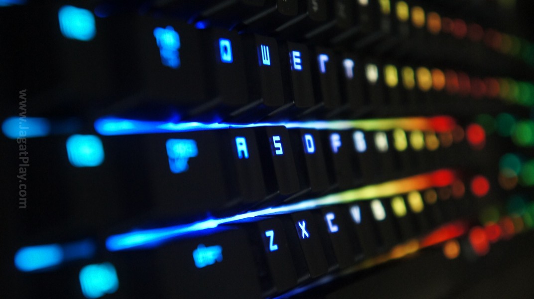 Review Razer Chroma Series: Kombinasi Maut Performa dan Gaya! 21 Razer BlackWidow Chroma 34