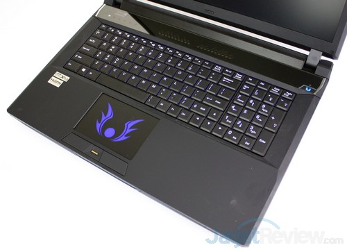 Review Xenom Phoenix: Notebook Gaming dengan Spesifikasi Teratas 6 Xenom Phoenix_7