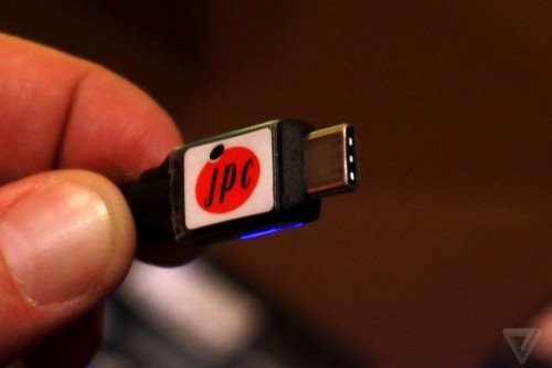 USB 3.1 Tipe C Menampakan Diri di CES 2015 2 DSC02482.0