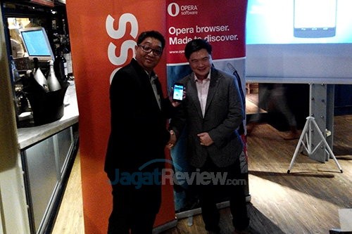 Opera Max Preinstalled pada Smartphone Evercoss 1 Evercoss Opera Max - Launch
