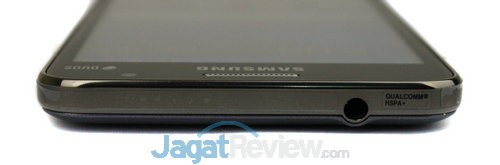 Di atas ada slot audio jack 3.5mm