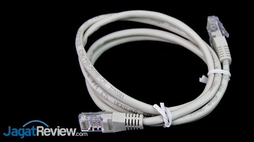 Hands-On Review TP-Link TL-WA860RE: Range Extender Plus Stop Kontak 3 TP-Link TL-WA860RE - 09