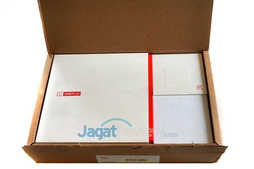 Unboxing OnePlus One: Smartphone OS CyanogenMod Akhirnya Datang! 1 Unboxing OnePlus One - Box