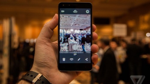 Brand Kamera Lama ‘Kodak’ Luncurkan Smartphone di CES 2015 1 ces-2015-sony-8702.0.0