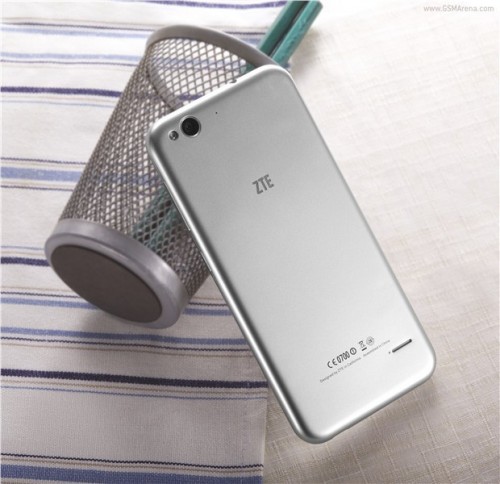 ZTE Resmi Umumkan Blade S6, Smartphone dengan LTE dan Lollipop ‘Murah’ 2 gsmarena_002