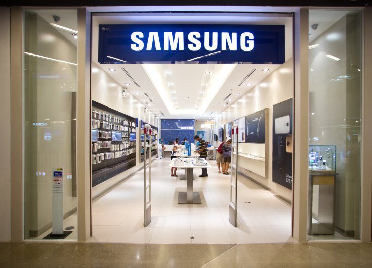 Samsung Angkat Kepala Desain Baru 7 samsung store