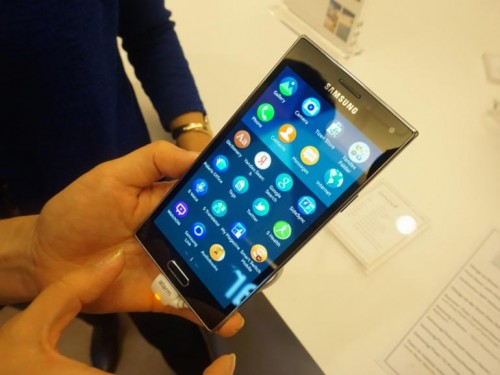 Samsung Bangun Pabrik Smartphone Tizen di India 2 tizen