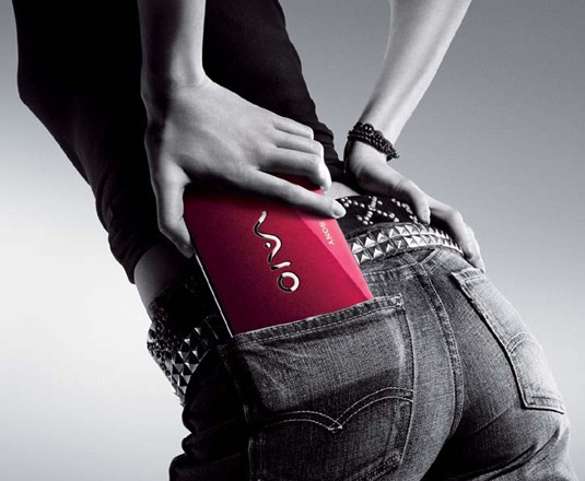 Vaio Akan Masuk ke Pasar Smartphone? 15 1 12 09 vaio p pocket 1