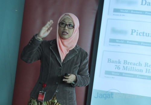 Avaya Engagement Solutions Hadir Sebagai Solusi Komunikasi Baru Multichannel 1 Endang Rachmawati, Country Director, Avaya Indonesia