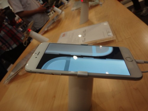 iPhone 6 dan iPhone 6 Plus Mendarat di Indonesia 4 (FILEminimizer) DSC02488