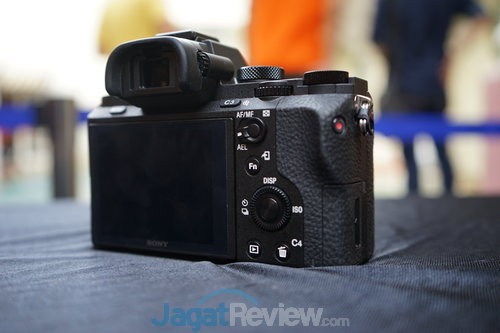 Sony Gelar Workshop untuk Perkenalkan Kamera Alpha A7 II 4 Sony A7 II Workshop Rumah Maroko (3)