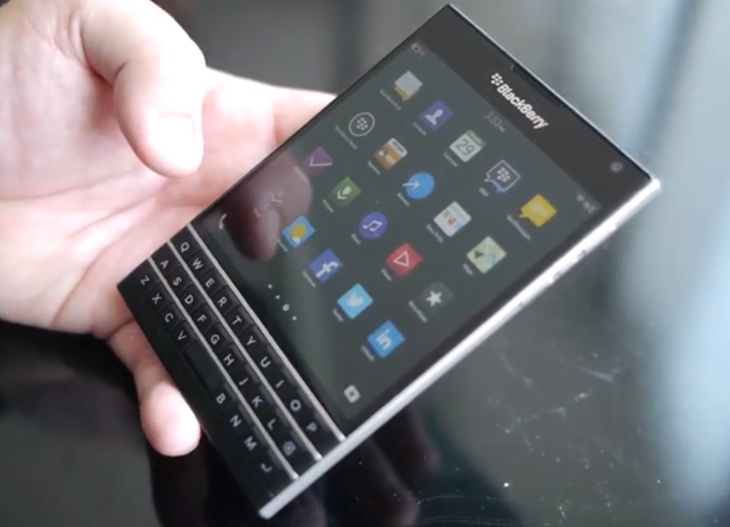 Bocoran Foto BlackBerry Passport dengan OS Android 17 BlackBerry Passport early video look