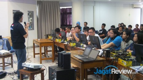 Workshop Overclocking di Techno Update Univ. Tarumanegara Penuh Antusiasme Peserta 1 DSCF1935