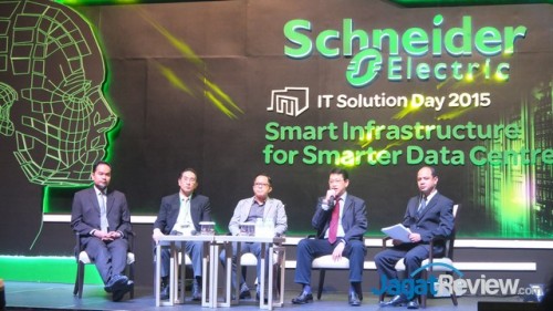 Schneider Electric IT Solution Day 2015 Bahas Pentingnya Infrastruktur Pintar 2 DSCF2073