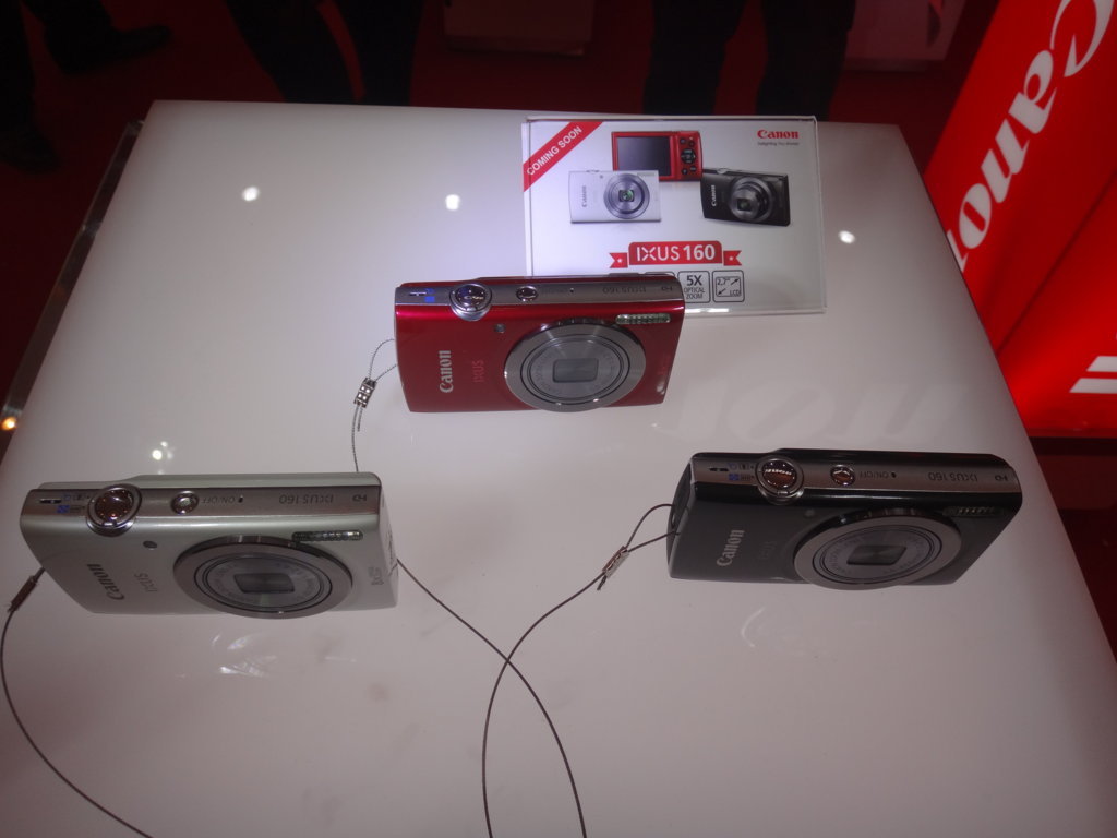 Canon Pamerkan Dua Kamera Saku Trendy di Ajang Mega Bazaar 2015 2 Ixus 170 Ixus 160