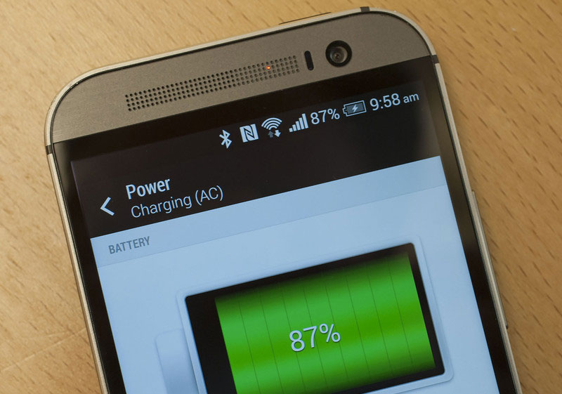 HTC Bakal Jadikan Pengisian Wireless sebagai Fitur Standar Flagship Berikutnya 1 m8-charging