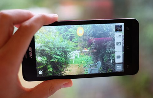 Zenfone Edisi Selfie Tengah Disiapkan Asus 1 Ilustrasi