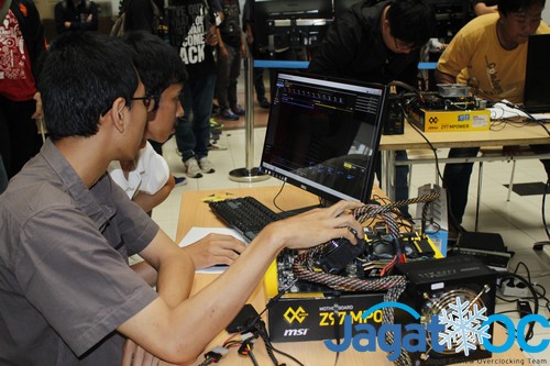 Report: JagatOC Intel XTU Challenge, 31 Maret 2015 1 _MG_8957