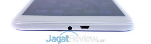 Review Advan Barca Tab: Tablet Android Octa-Core untuk Fans FC Barcelona 15 Bagian bawah ada slot microUSB dan audio jack 3.5mm