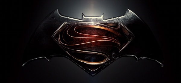 Zack Snyder Tampilkan Teaser Trailer Batman v Superman 10 batmanvsuperman logo