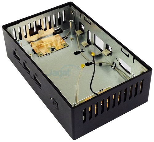 Review ECS LIVA X 4GB/32GB: Tampil Lebih Baik dan Tetap Irit Daya 12 ecs liva x case & wireless antenna