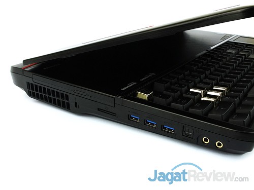 msi gt80 2qe titan sli left side v2